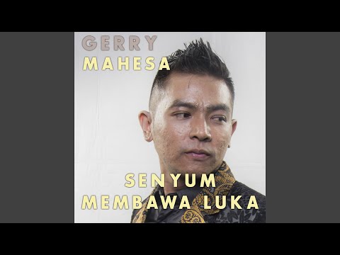 Senyum Membawa Luka