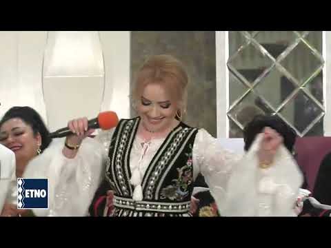 Adriana Ochisanu-Revelionul artistilor-Iasi-2023