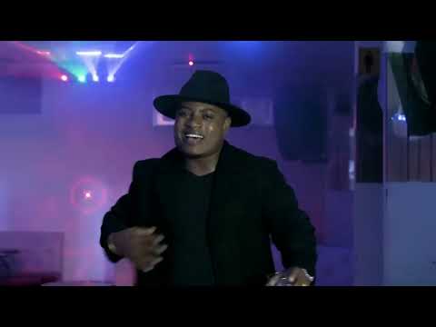 Alex El Romántico - La Pena Es Honda (Video Oficial)