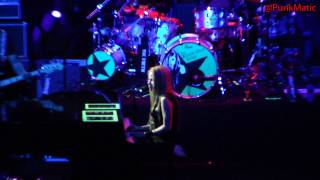 Avril Lavigne - Stop Standing There - Live São Paulo Brasil 28-07-2011 HD by @PunkMatic