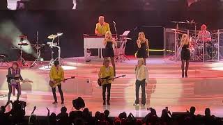 Rod Stewart and Little Steven perform Faces cover “Stay with Me” at Jones Beach 7/31/26