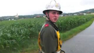 preview picture of video 'nach dem Staffellauf FF Jennersdorf / FF Neuhaus - Bezirksfeuerwehrwettkämpfe 2009'