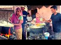 रोज़ाना 100 से ज़्यादा लोगों को खाना खिल