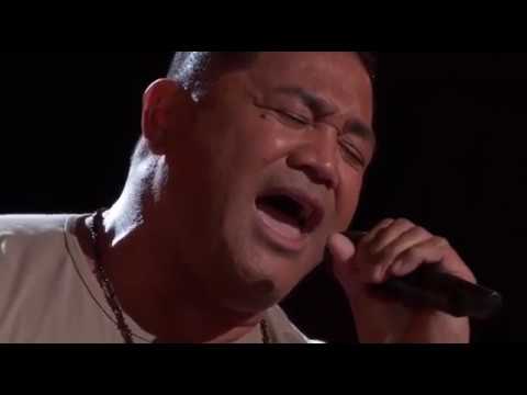 Former NFL player Esera Tuaolo wows judges on 'The Voice' with emotional song