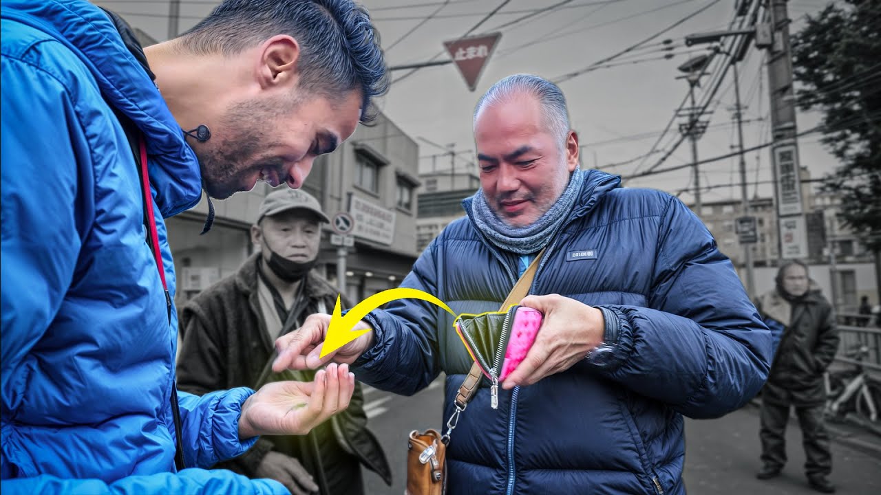 متشرد ياباني صدق علينا الفلوس ملي عرفنا مغاربة سحابلو حنا فقراء 😱😱