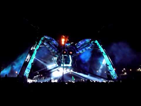 Andy C & MC 2Shy - Arcadia - Glastonbury Festival 2013
