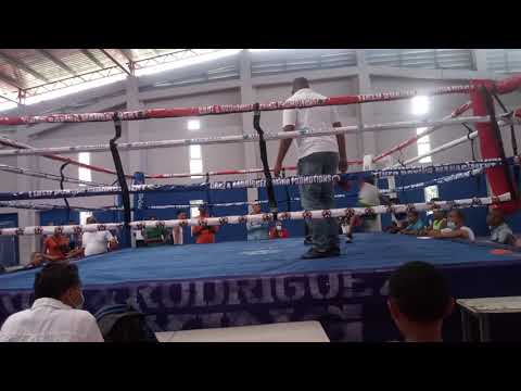 la promesa del Boxeo Jefferson franco Zapata del club de Boxeo cruz y Zapata