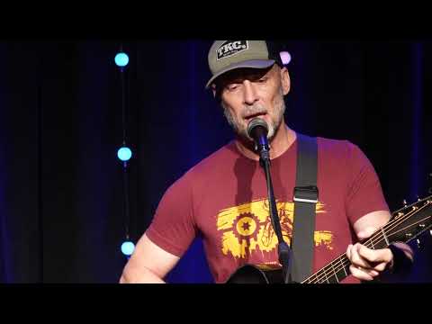 Paul Thorn | "Old Melodies" | The Summit FM Studio C