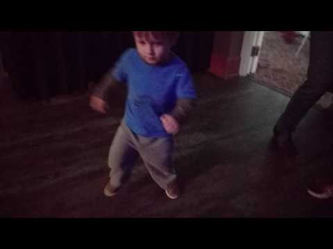 2017.03.24 Oscar Dancing