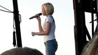 Kellie Pickler - Don&#39;t You Know You&#39;re Beautiful