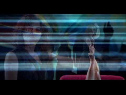 KARLA SABAH Corações Psicodélicos