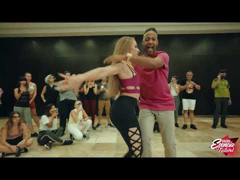 Gaby y Estefy  [Brujeria  - El gran Combo] @ Madrid Esencia Festival 2022