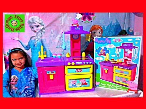 NEW Peppa Pig's Electronic Cook and Play Kitchen Unboxing Review 2015 Peppa Kids Balloons and Toys Video