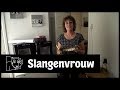Zo kom je over je slangenfobie heen | Man bijt hond
