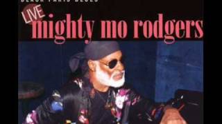 Mighty Mo Rodgers - Black Paris blues.wmv
