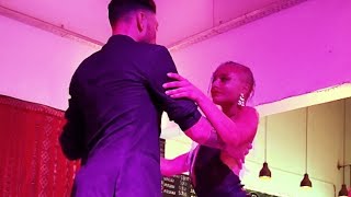 Vieja Amiga (Laurenz) Julieta Alao y David Samaniego. La Mordidita tango 21feb25 (2/3)