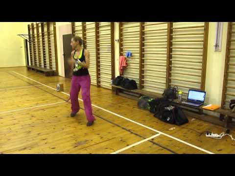 GRUPO EXTRA-Buscandote Paulina Szygenda ZUMBA® FITNESS