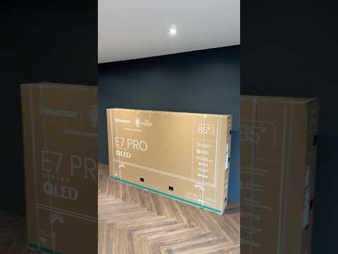 Découvrez comment installer facilement votre téléviseur Hisense 85 pouces ! Regardez la vidéo pou...