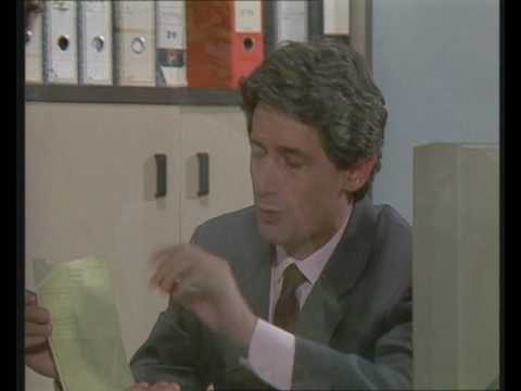 Martes y 13 - En un banco