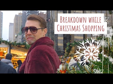 Having a Breakdown at the Christmas Shoppes