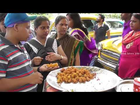 Indian Street Food | Crispy Pakora (Fried Snacks) Selling at Kolakat Street | Busy Snacks Seller Video