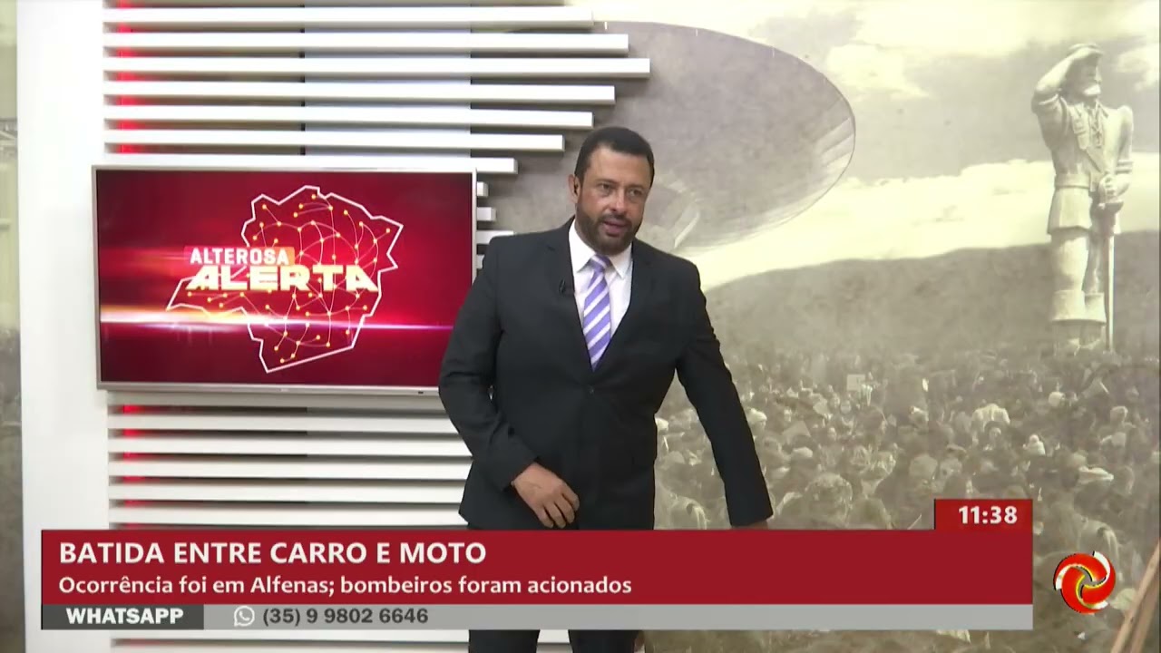 Batida entre carro e moto deixa ferido em Alfenas