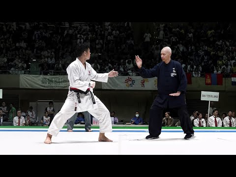 Rare Footage of a Wing Chun Master vs. Karate Expert – You've Never Seen This Before!