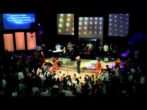 Explosion de Victoria, Fernel Monroy. San Jose, Ca