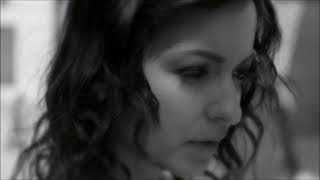Cocteau Twins - Ivo