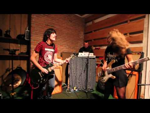 Camarones Orquestra Guitarrística - "Bronx" - 04/10/12 - Costella Live Sessions