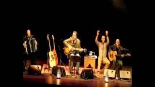 REVOLVER - manos arriba (concierto Alcobendas, 13.4.12)