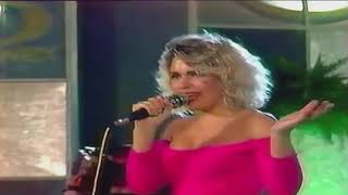 Kim Wilde  You Keep Me Hangin  On  Live  1988