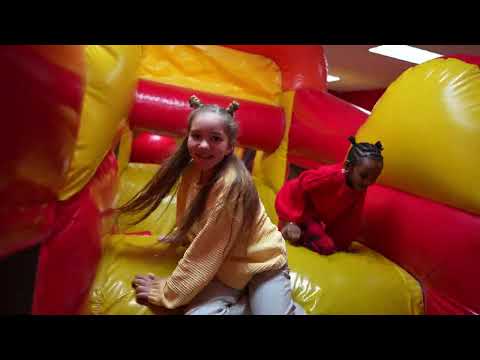 Laser Bounce Queens - Attraction Overview