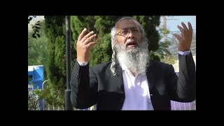 מלל וקינות על החורבן    בין המצרים  הרב רוני בוסי  והרה ג יהודה גמליאל יצ "ו (הרב רוני בוסי) - התמונה מוצגת ישירות מתוך אתר האינטרנט יוטיוב. זכויות היוצרים בתמונה שייכות ליוצרה. קישור קרדיט למקור התוכן נמצא בתוך דף הסרטון