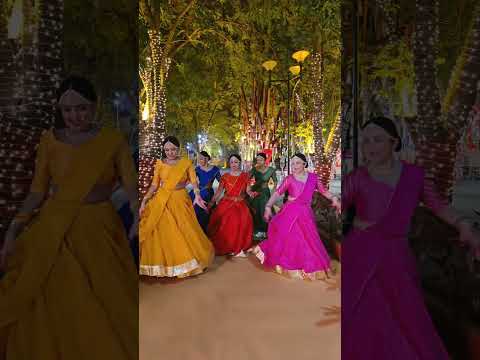 Mere naseeb me tu hai - retro in rajasthani ghaghras. Western dance in Indian wear.