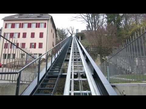 Standseilbahn 2400.01 Le Locle Stadt - Bahnhof Bergfahrt 2020 - Funiculaire