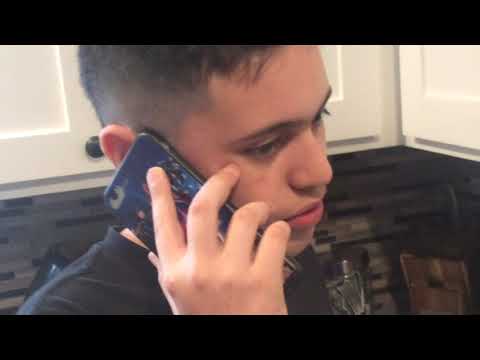 Wendell orders a pizza