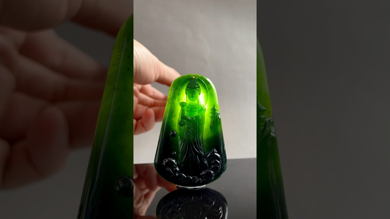 正宗緬甸墨翠翡翠玉墜媽祖
