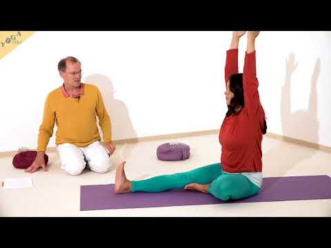 Vorbeuge im Sitz über ein Bein - Yoga Asana Lexikon