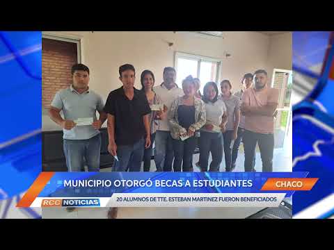 Municipalidad de Tte. Esteban Martínez contribuye con los estudiantes a través de aportes monetarios