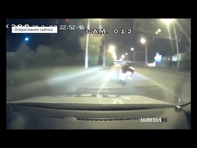 Лишенный прав мотоциклист устроил гонки с полицейскими