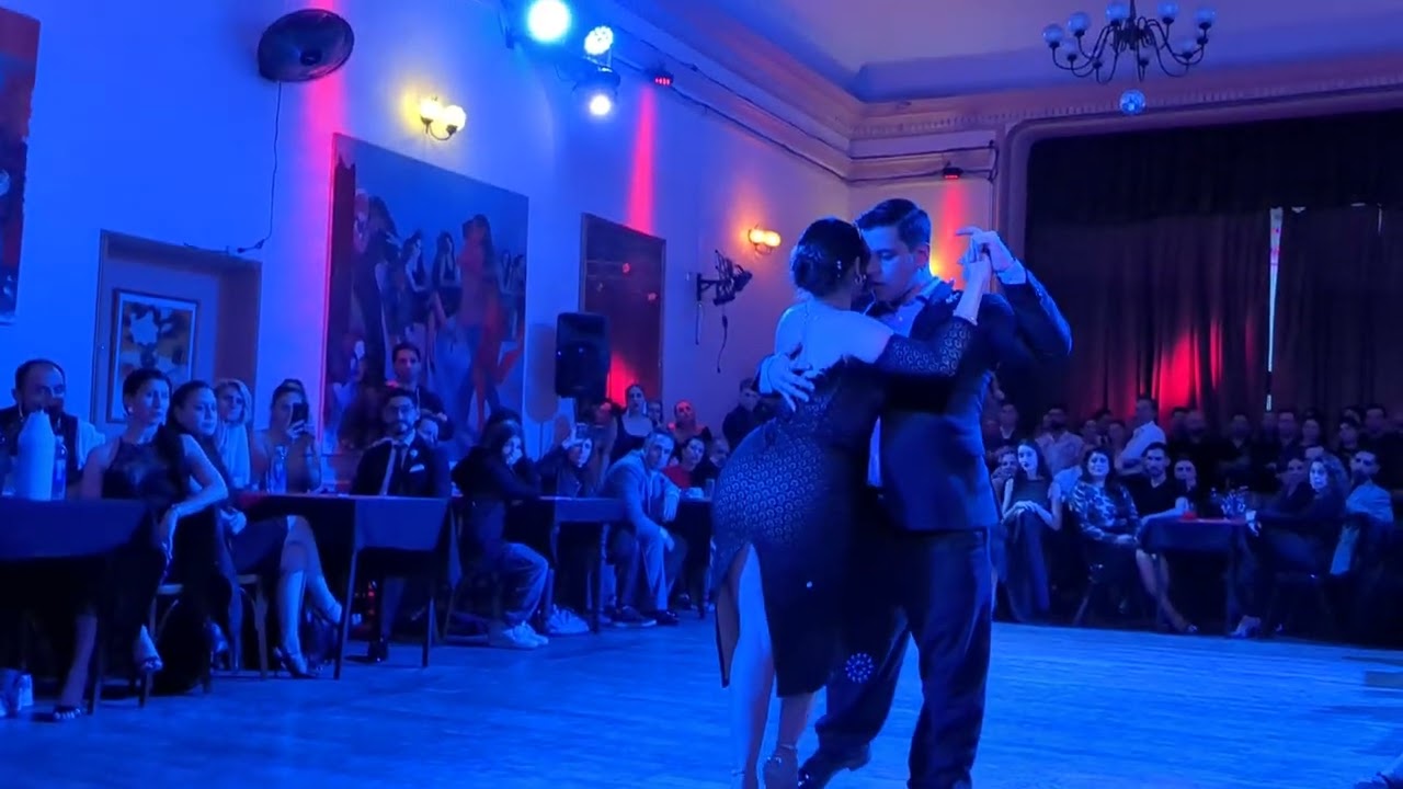Fatima Caracoch & Brenno Lucas (tango pista champion 2024) at Mucho Tango opening milonga (1/2)