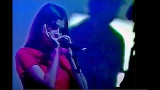 Mazzy Star - Flowers in December - Live Scotland