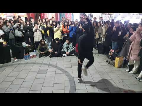 퍼포먼스팀 MYM(MAXXAM)-이찬욱(LeeChanWook)/ 공연-1/독(Fear) - SEVENTEEN(세븐틴) 20191116 홍대버스킹