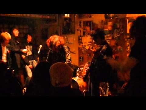 흑염소 - 아마도 첫번째 곡 @ 스트레인지 프룻 .AVI