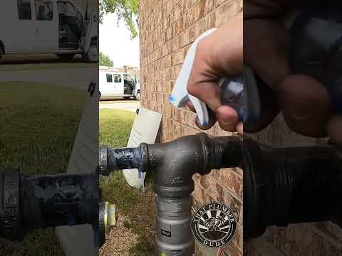 Spray Test for Gas Leaks | Plumbing Clip
