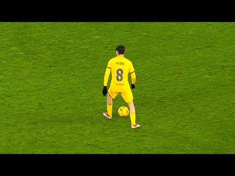 Pedri is the BEST midfielder in the world. ✨