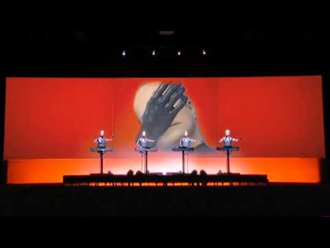 Kraftwerk - We Are The Robots (live) [HD]