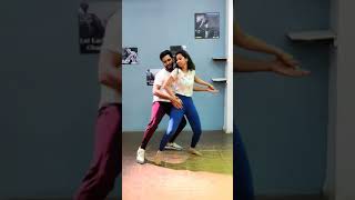 Download lagu Gila Gila Gila| Bollywood dance shorts| Nainee Saxena| Ft- Harshit Chauhan| aitraaz mp3 Download lagu Gila Gila Gila| Bollywood dance shorts| Nainee Saxena| Ft- Harshit Chauhan| aitraaz mp3