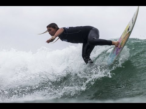 Female Surfers going Big at Swatch Girls Pro Day 3 - France 2013